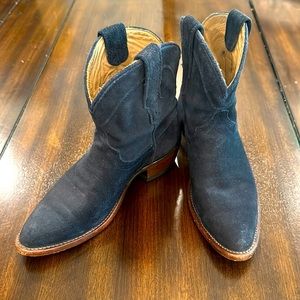 Tecovas women’s 6.5B navy blue suede boot